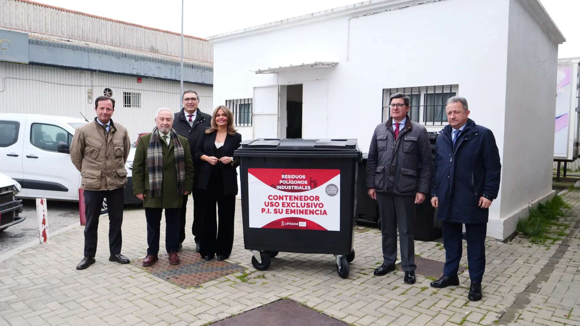 Lipasam inicia la recogida 'puerta a puerta' en el parque empresarial Su Eminencia para mejorar la limpieza