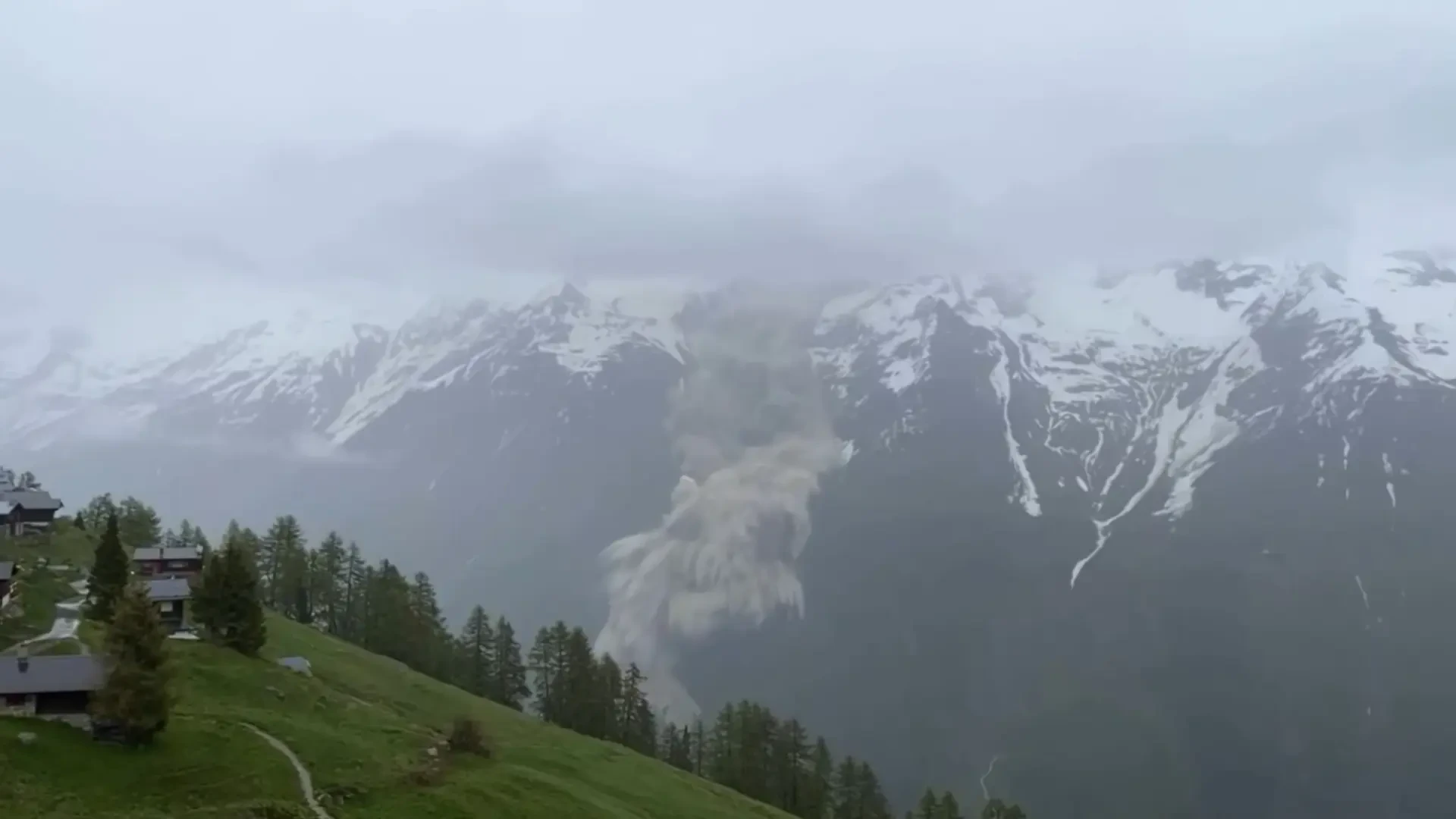 Suiza se enfrenta a un dilema tras la avalancha sobre Blatten: ¿dónde reconstruir el pueblo? 