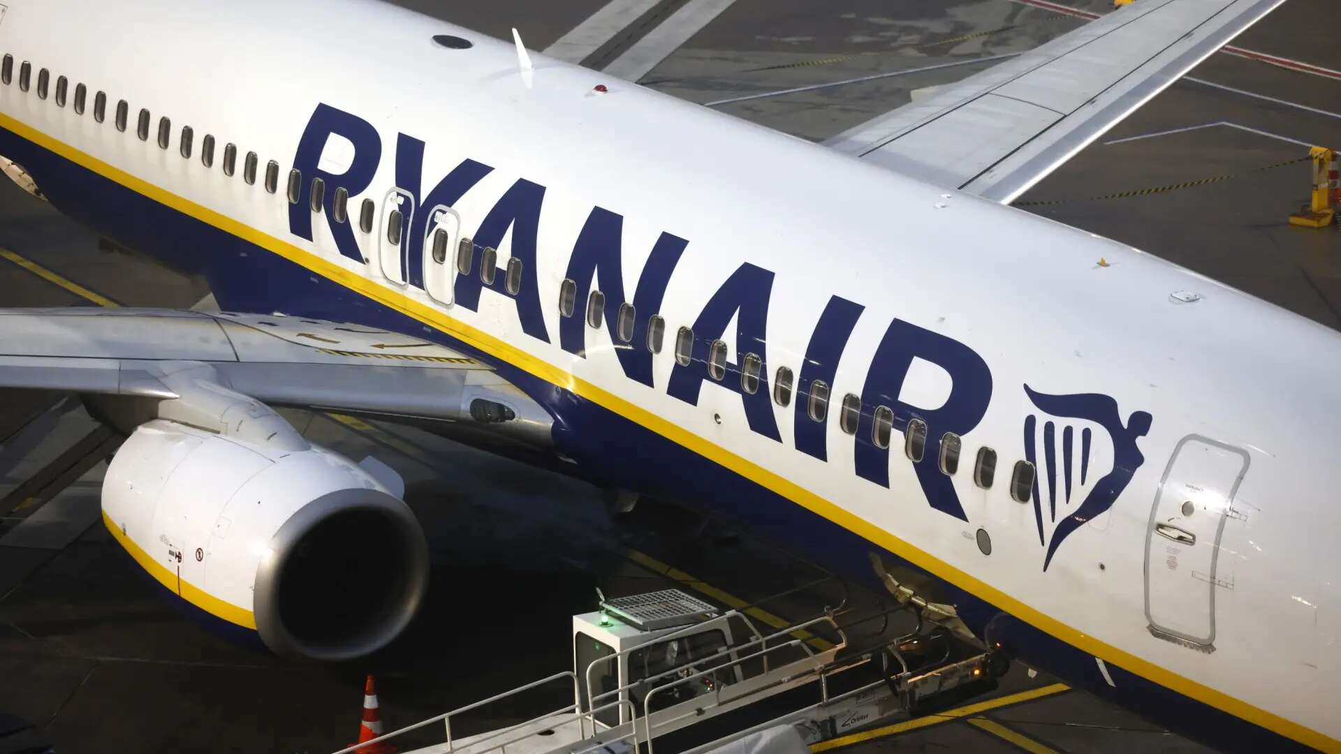 Ryanair responde a Aena: pide al Gobierno 