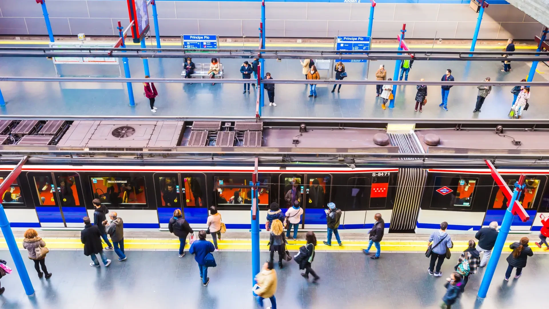 Metro analizará millones de datos en tiempo real para mejorar la temperatura y atajar retrasos en los trenes