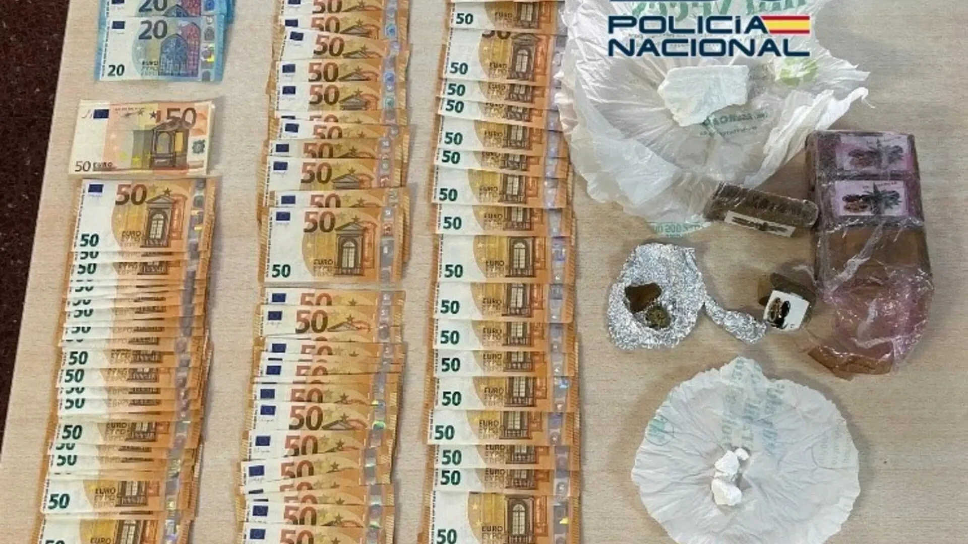 Desmantelan dos narcopisos en Patraix: uno de ellos era utilizado por los clientes para practicar 'chemsex'
