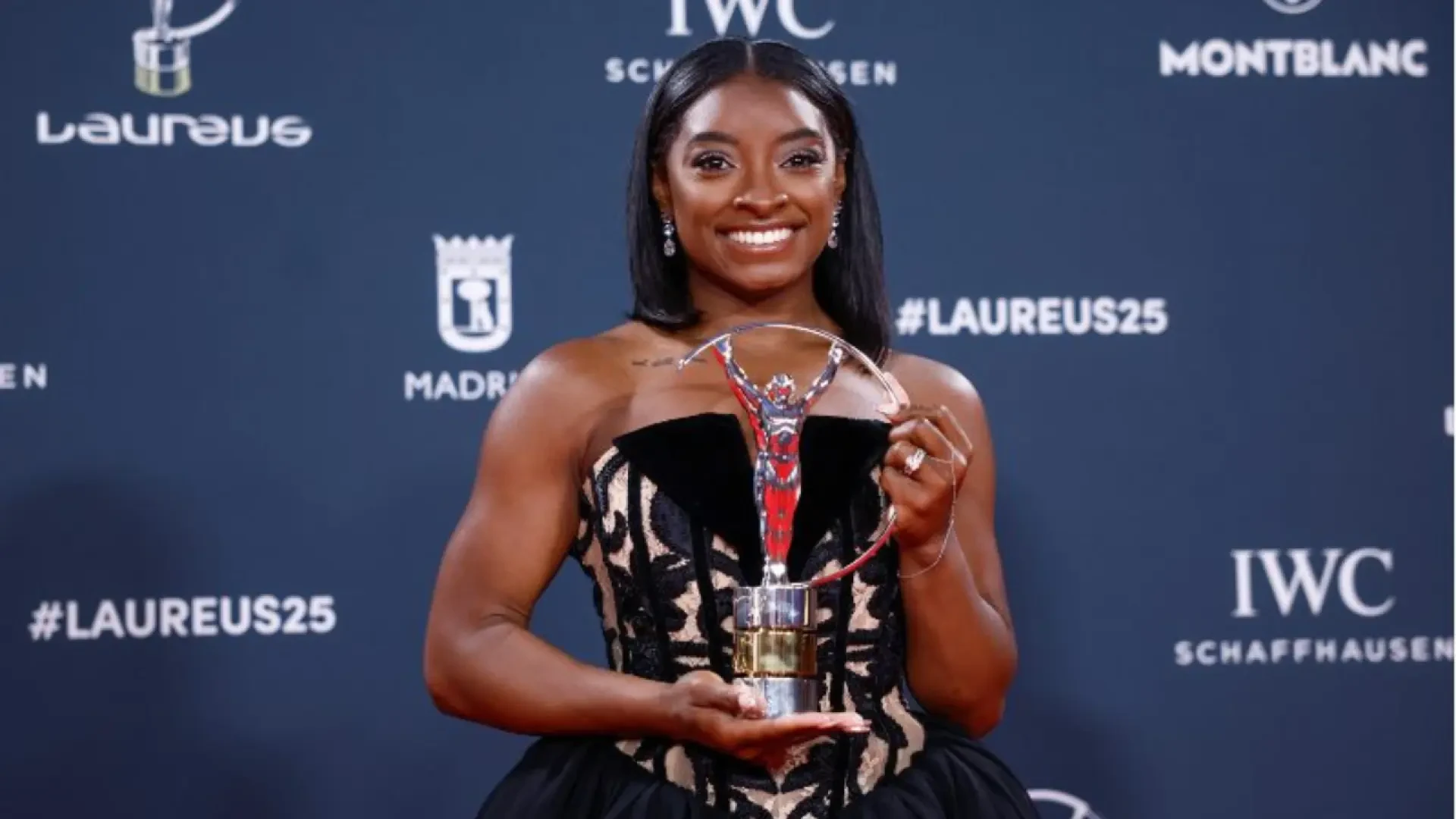 Simone Biles discute con la exnadadora Riley Gaines en defensa de las deportistas trans: 