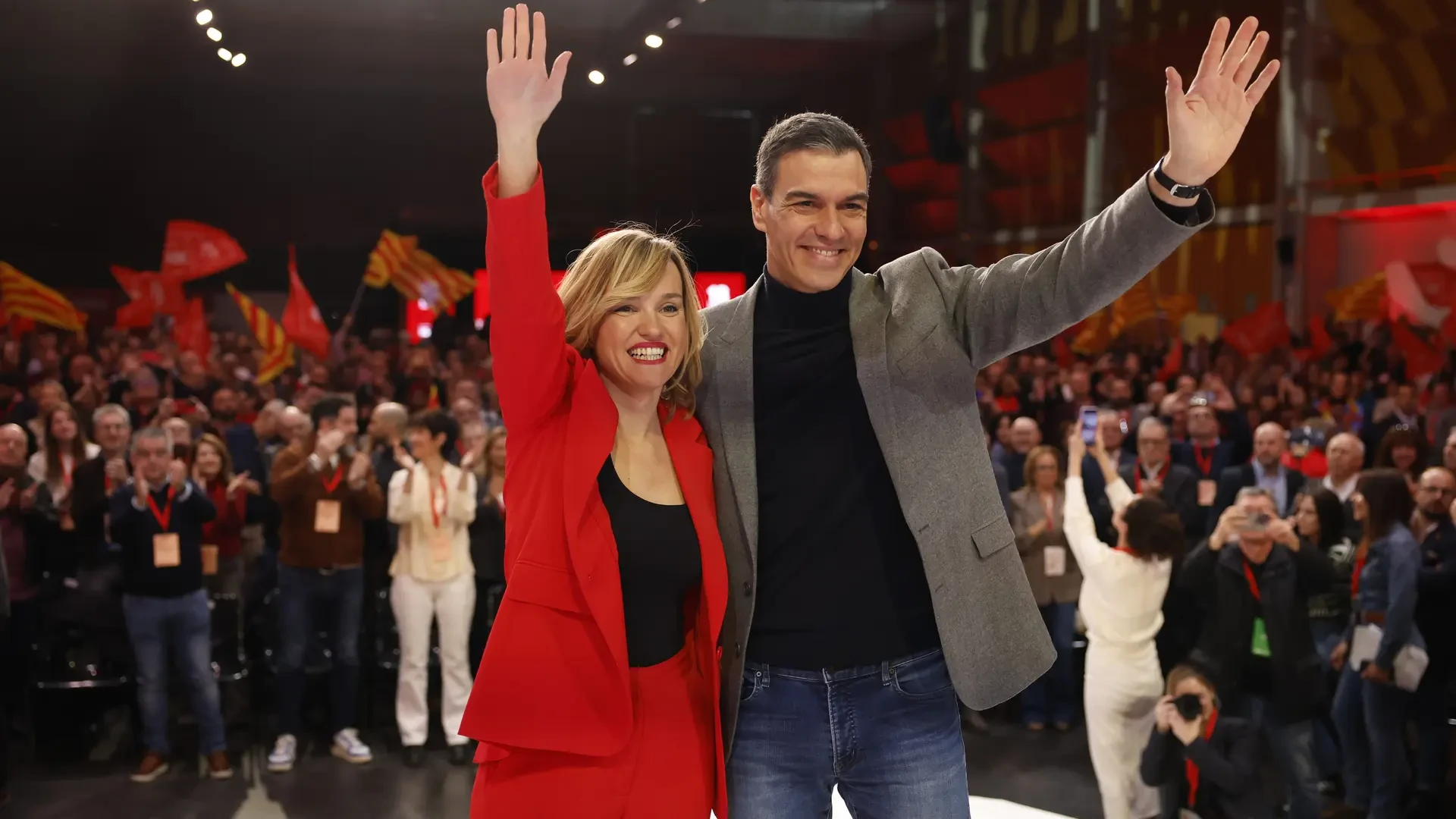 Alegría toma las riendas del PSOE de Aragón con 