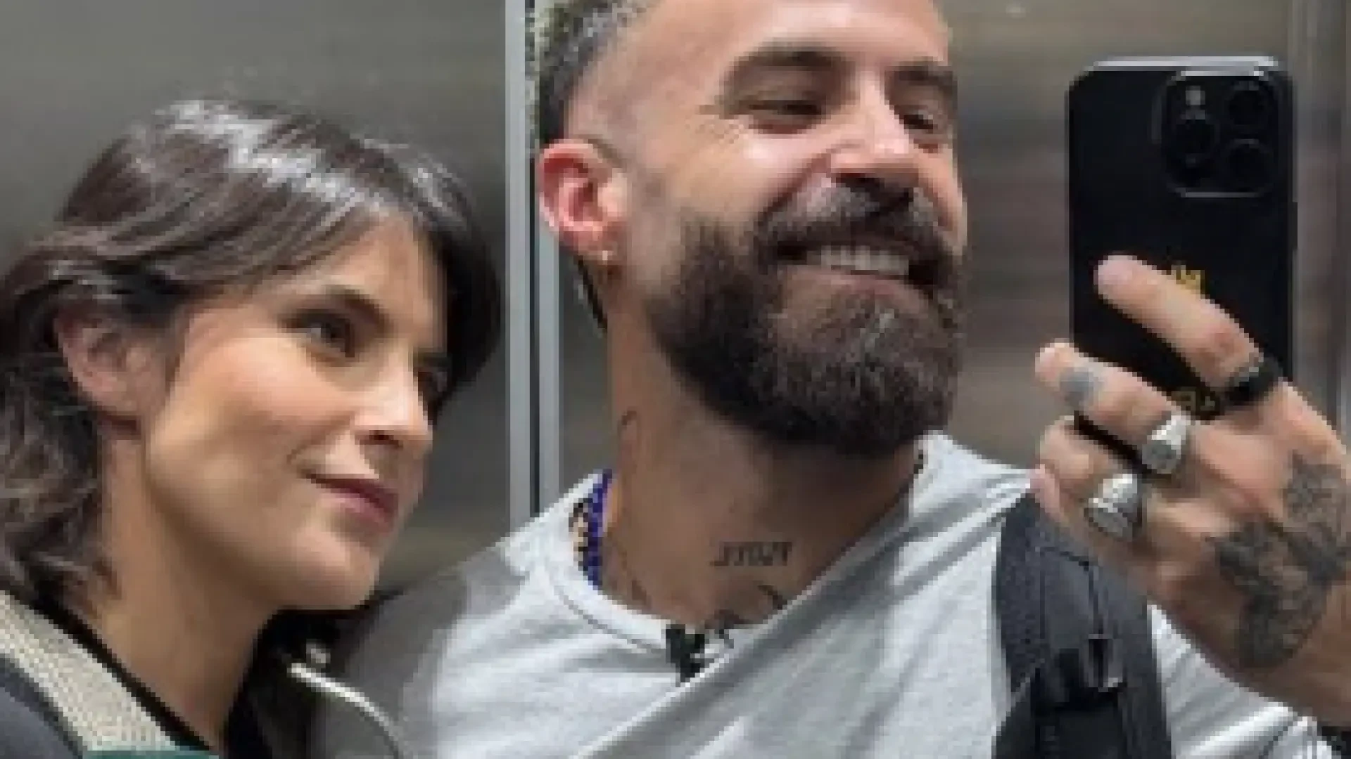 Marc Crosas y Lola del Carril revolucionan las redes con sus comentarios en directo: 