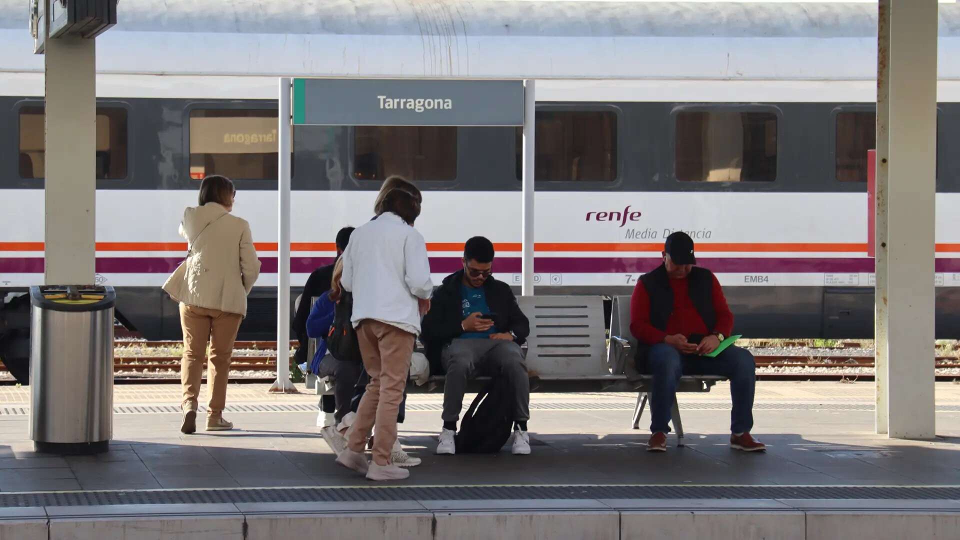 Renfe ofrecerá 30.000 plazas de bus diarias para reducir el impacto del corte ferroviario en Tarragona que durará cinco meses