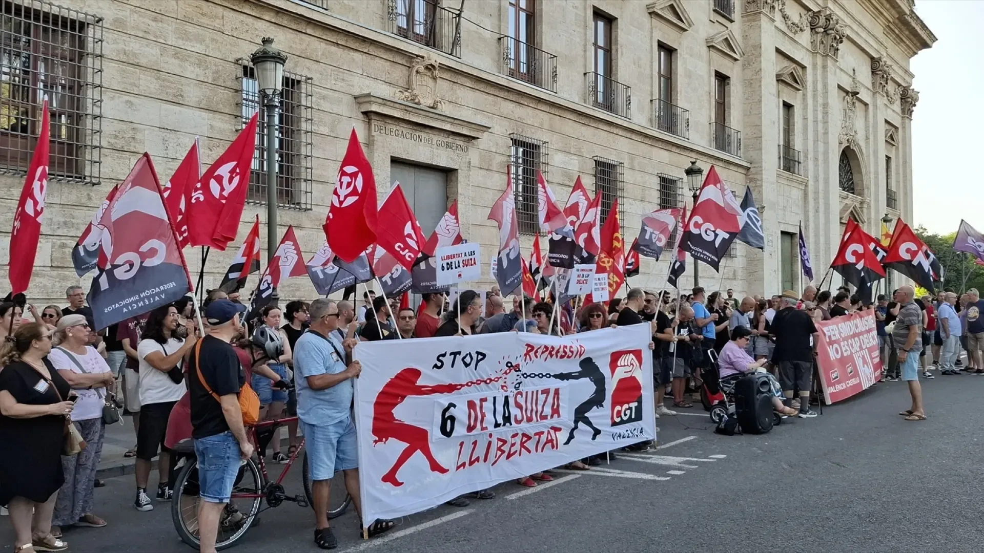Las 'Seis de La Suiza' obtienen el tercer grado y cumplirán su condena en régimen abierto