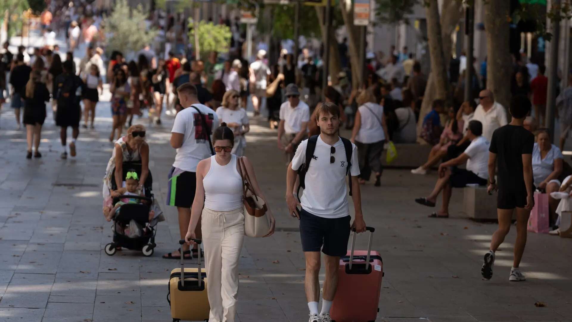 Un tercio de los españoles cree que ya hay demasiados turistas extranjeros, según 'The Guardian'