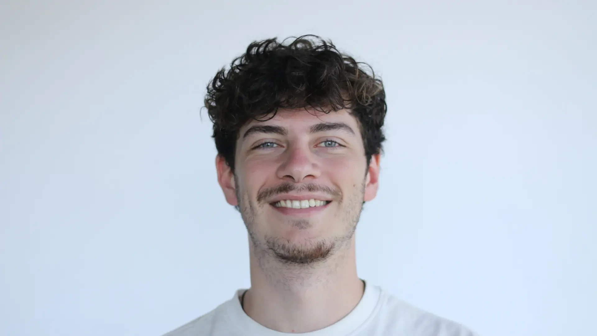 Lucas Adlerstein, 'Hipoacúsico' en redes y creador de 'Sordo pero no mudo': 
