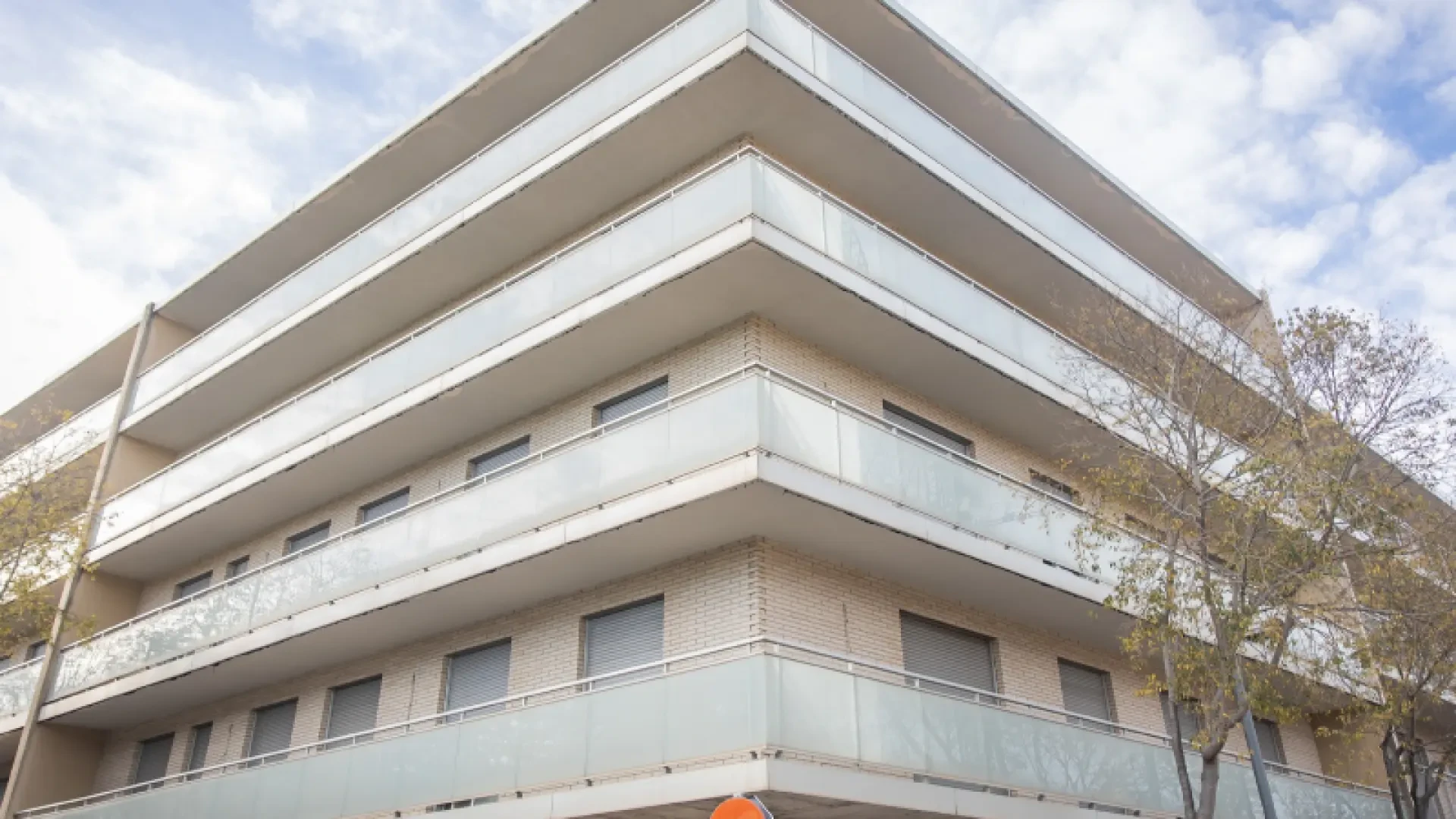 La Generalitat abre este lunes la convocatoria para pedir el 'Bo Lloguer Jove', las ayudas al alquiler para jóvenes de hasta 35 años
