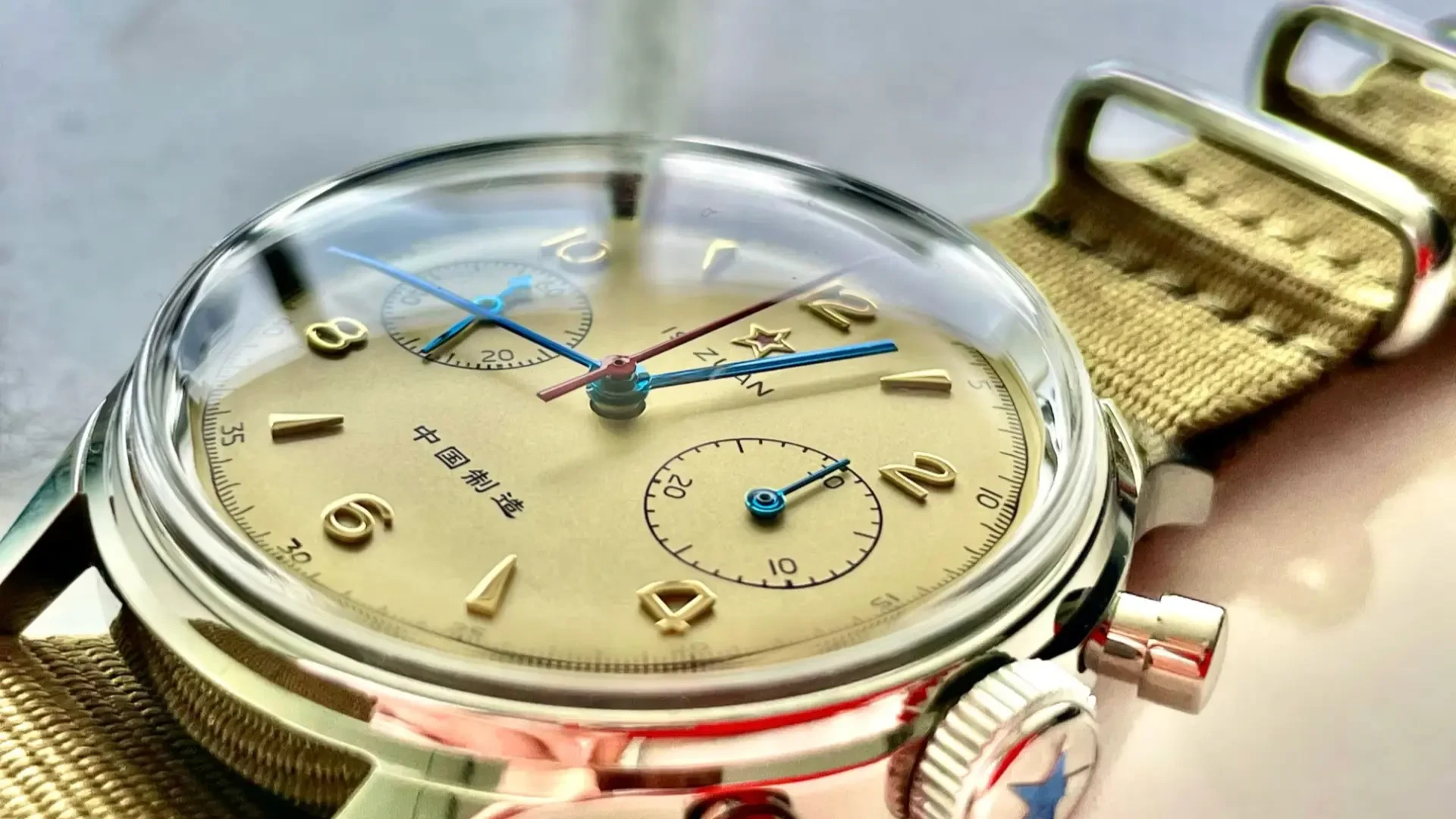 Este cronógrafo chino tiene historia detrás: de exclusivo de aviadores a modelos homenaje