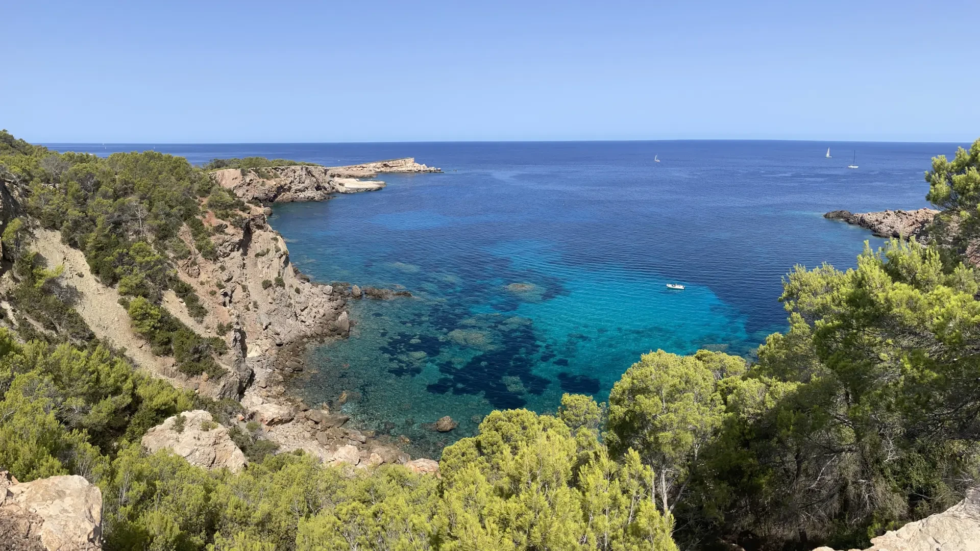 Los tres destinos más caros de España para pernoctar en vacaciones durante la primera mitad de julio
