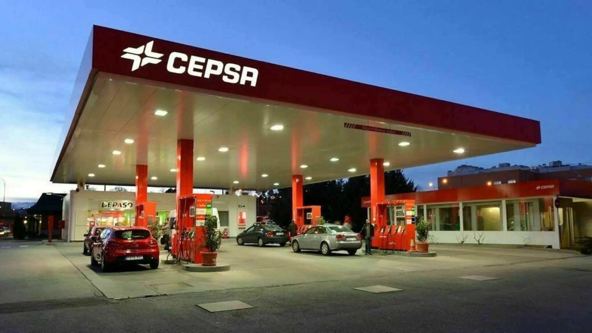 Cepsa ofrece 10 céntimos de descuento por litro de combustible en octubre