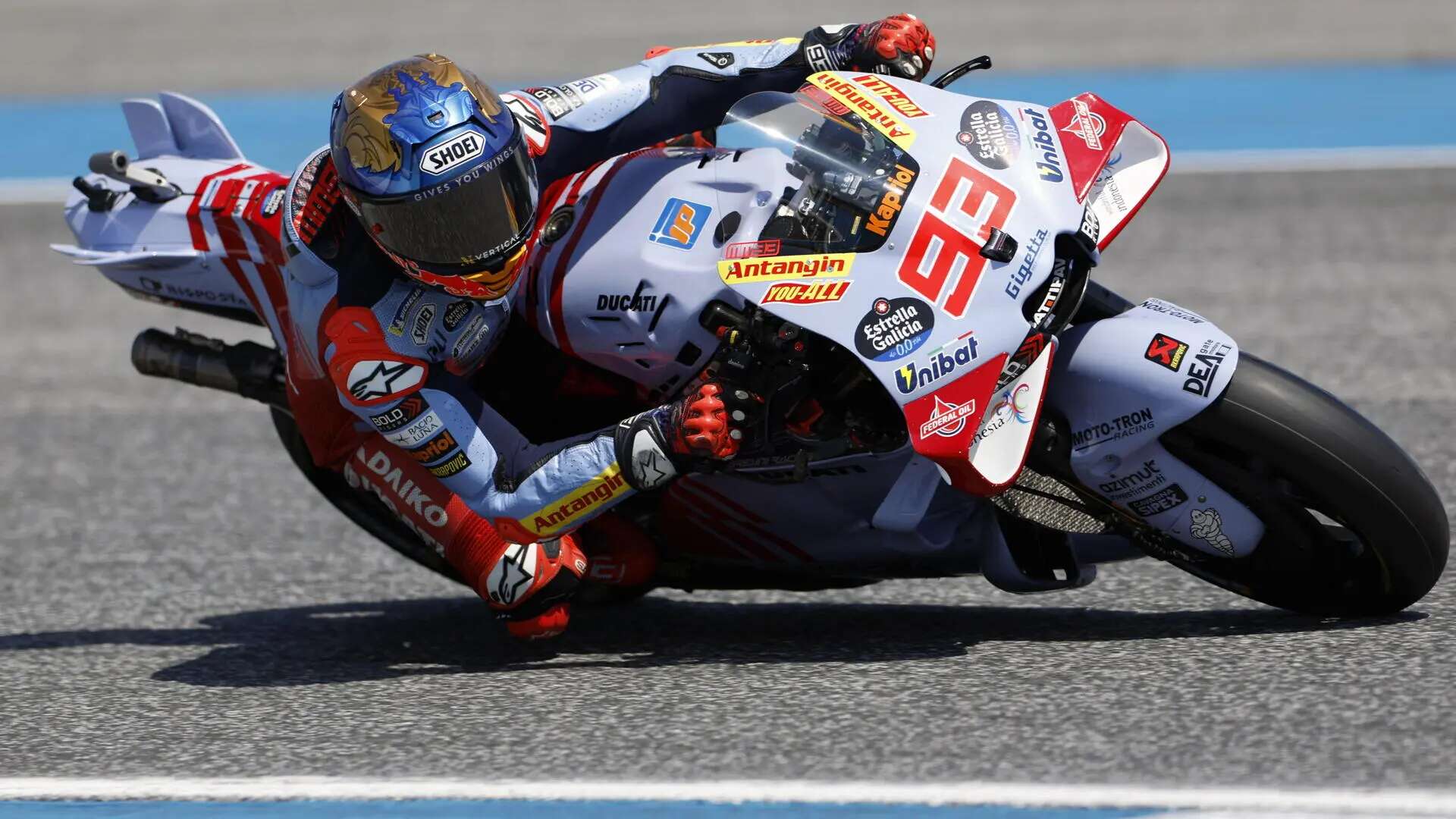 Marc Márquez vuela en la primera jornada de Tailandia con récord absoluto del circuito