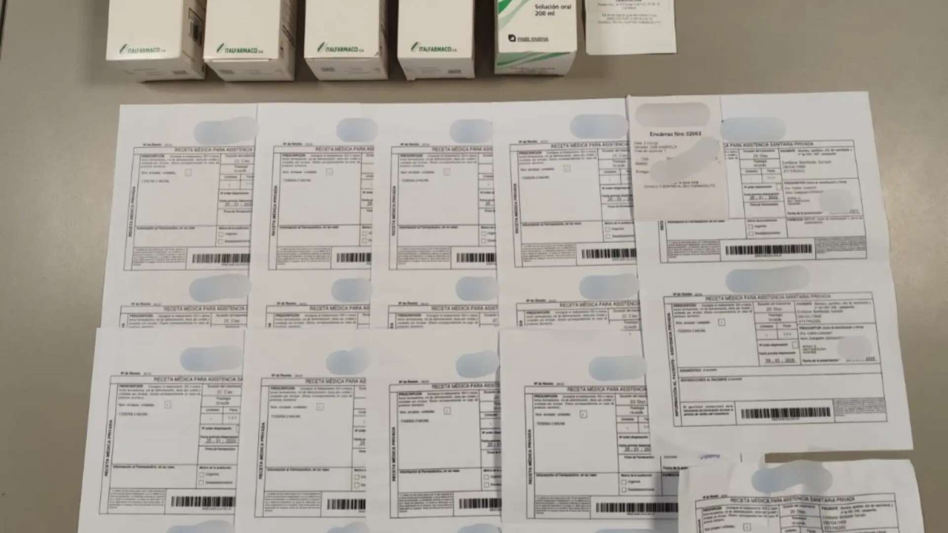 Detienen a un hombre por intentar comprar medicamentos con recetas falsas en una farmacia de Platja d'Aro