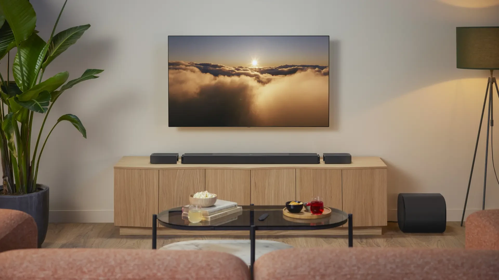 JBL lanza la nueva generación de barras de sonido JBL Bar Series: una experiencia inmersiva