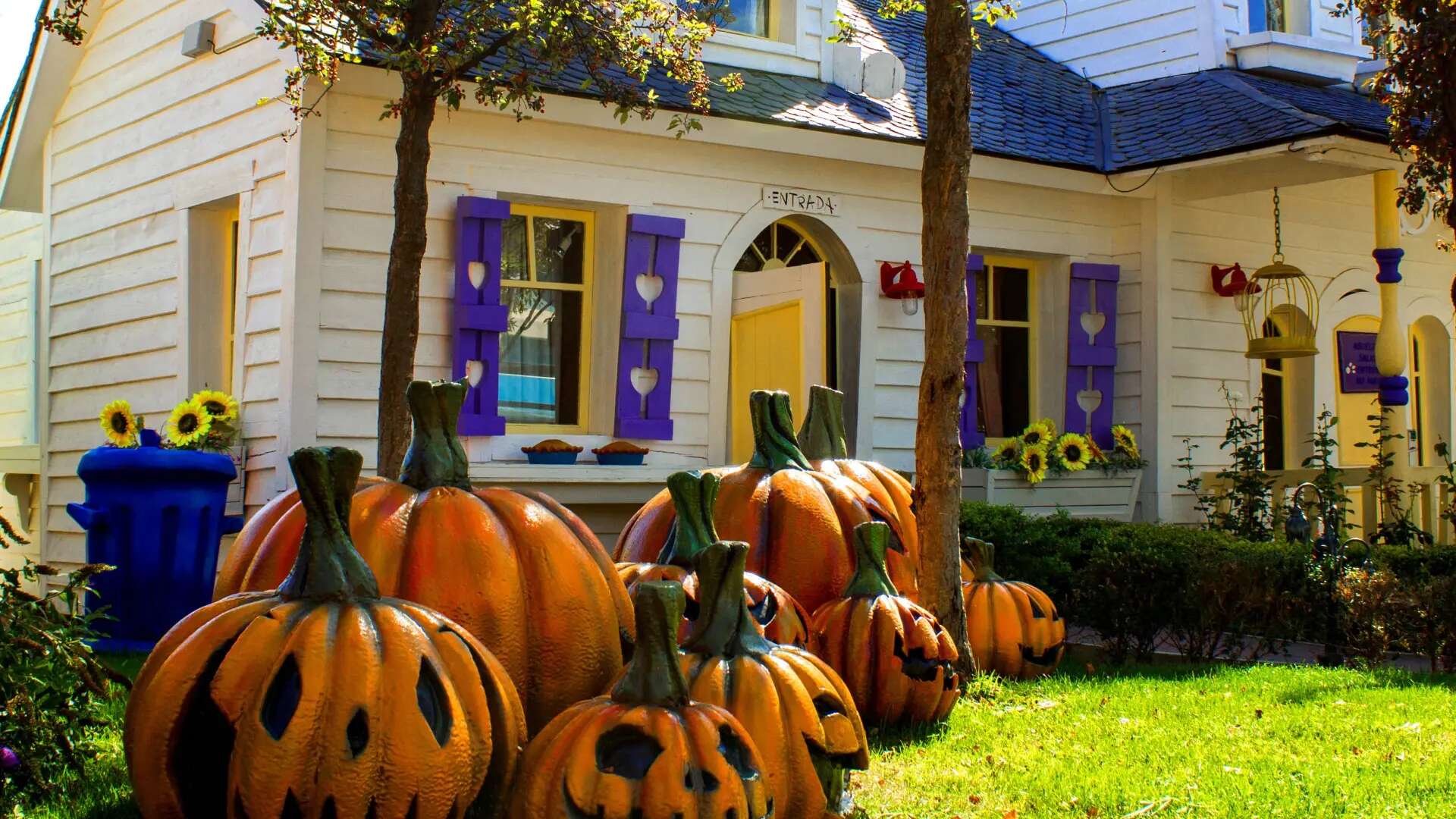 Planes para Halloween con niños en Madrid: del Parque Warner a recoger calabazas en la Huerta de Aranjuez