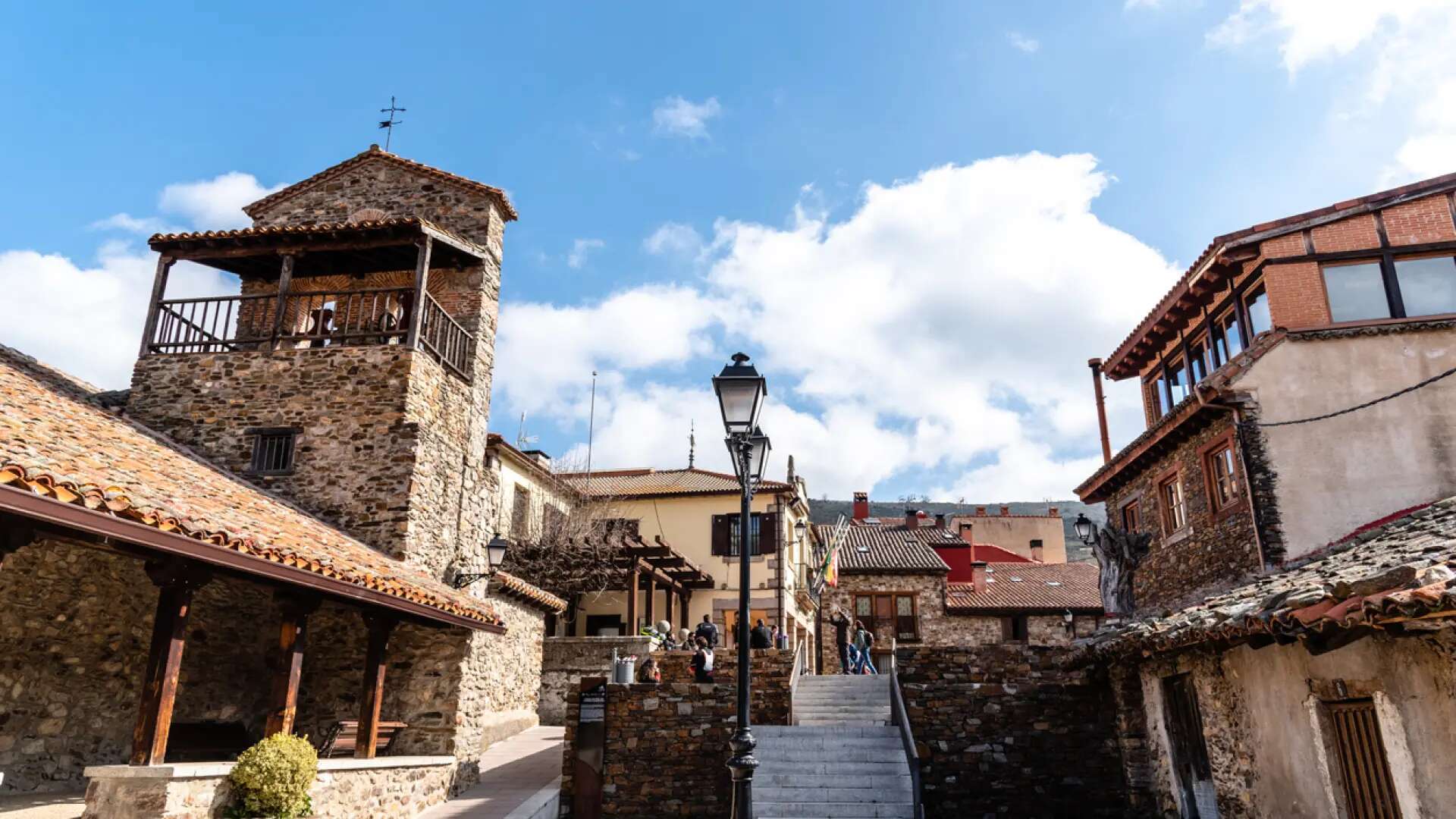 Ni Patones ni La Hiruela: el pequeño pueblo medieval de la sierrade Madrid conocido como el Osaka español