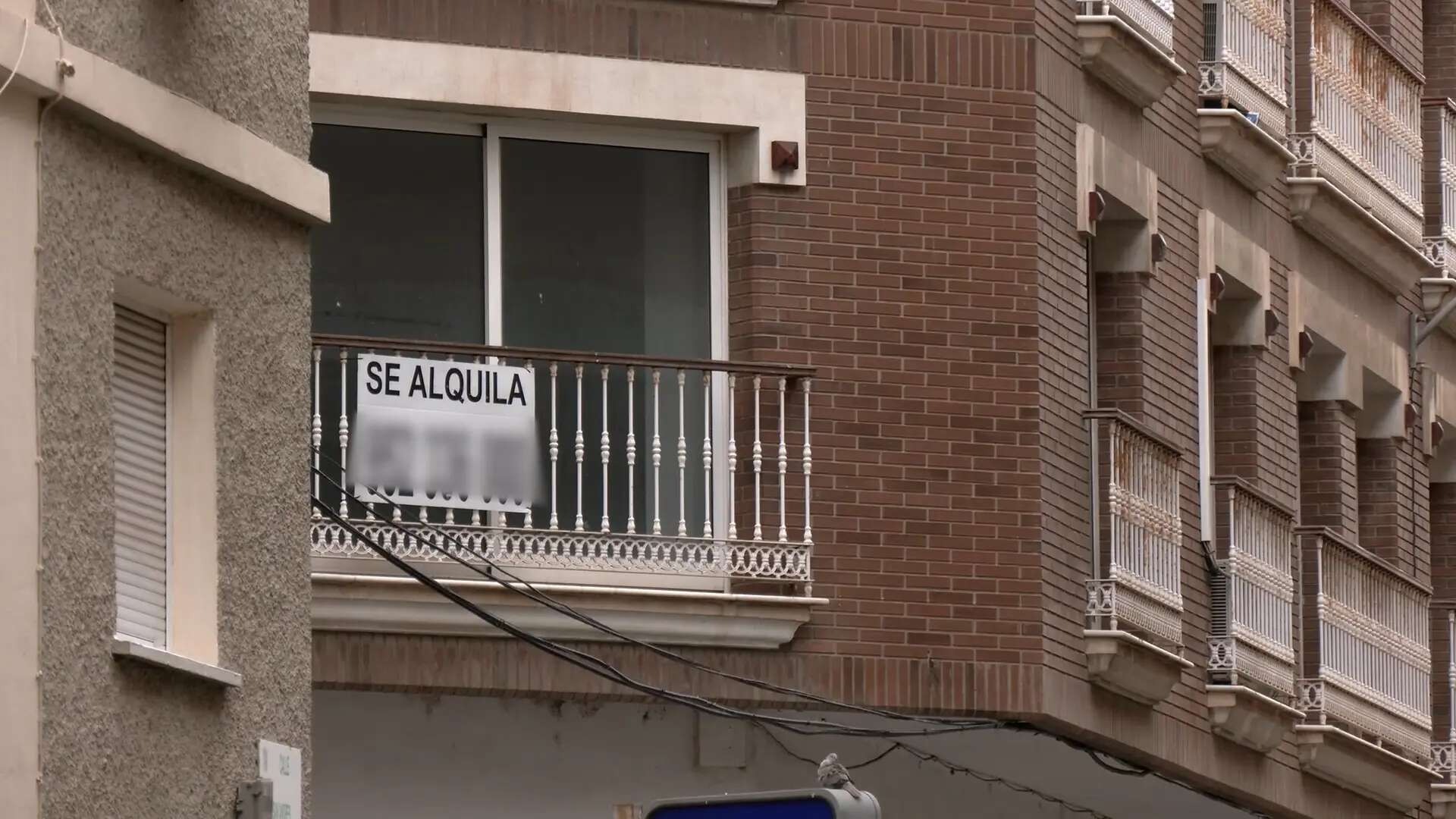 La oferta de alquiler en Barcelona se desploma un 84% y los precios suben un 62% desde la pandemia, según Idealista