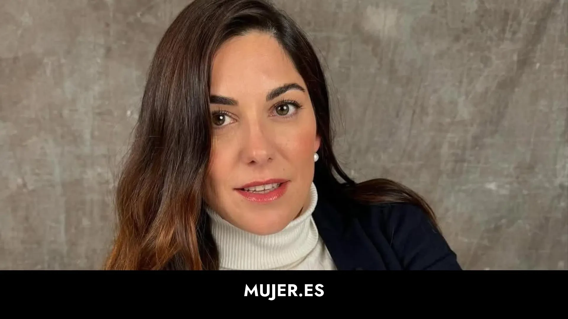 La dermatóloga Claudia Bernárdez explica cómo desmaquillarse: 
