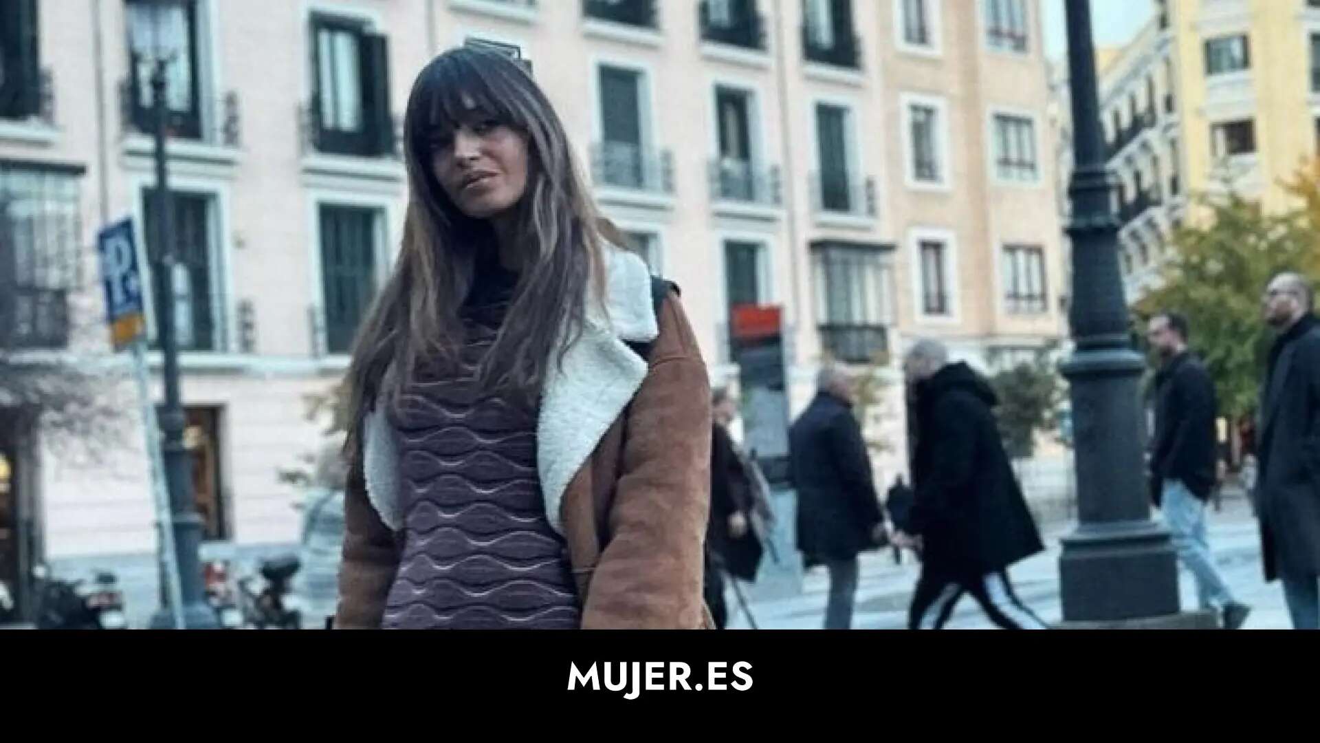 Ni rectos ni de punto: los vestidos que van a arrasar esta temporada son boho y se llevan con botas