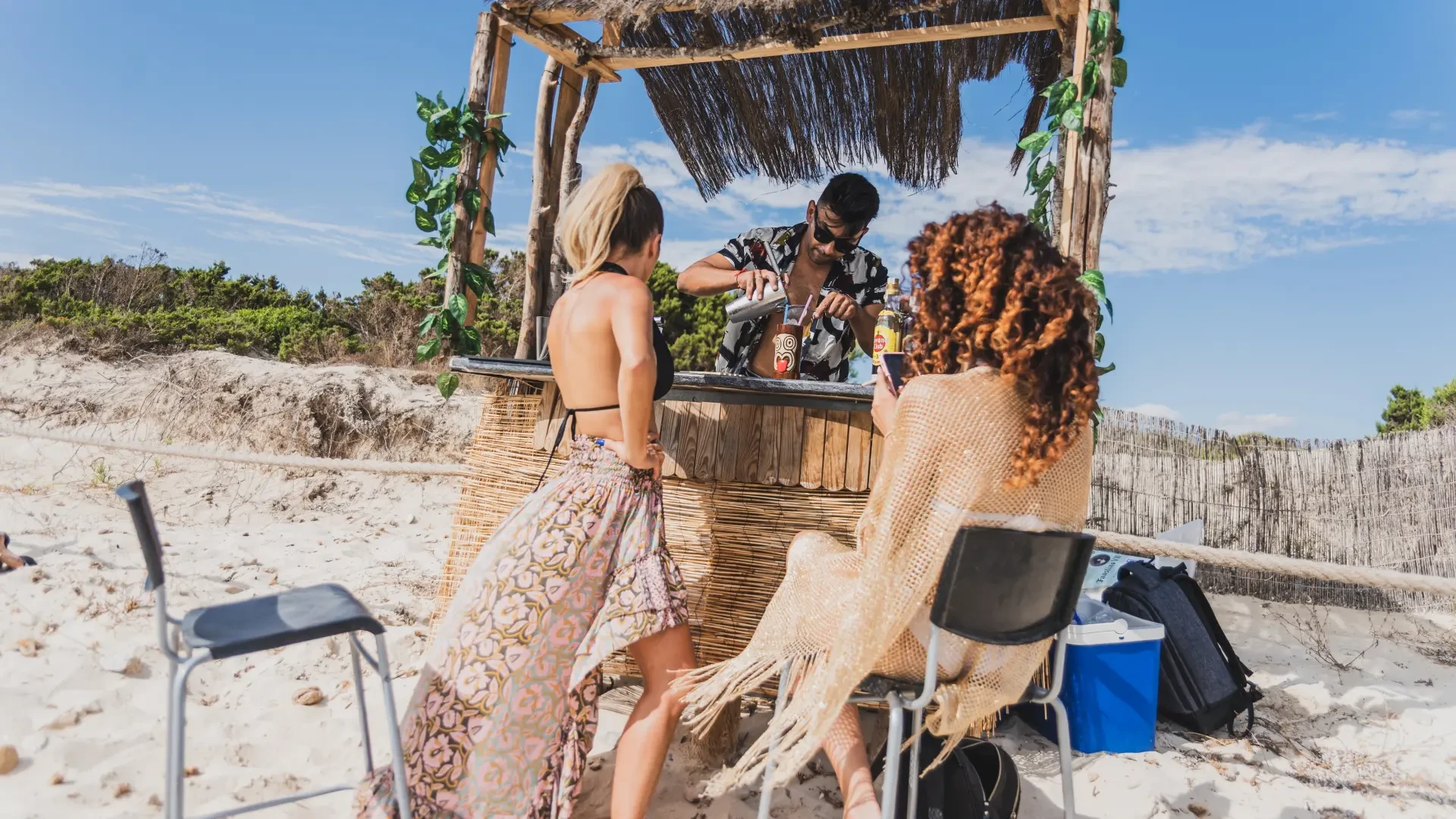 El 'beachwear' que querrás llevar a la calle: prendas bonitas para lucir fuera de la playa 