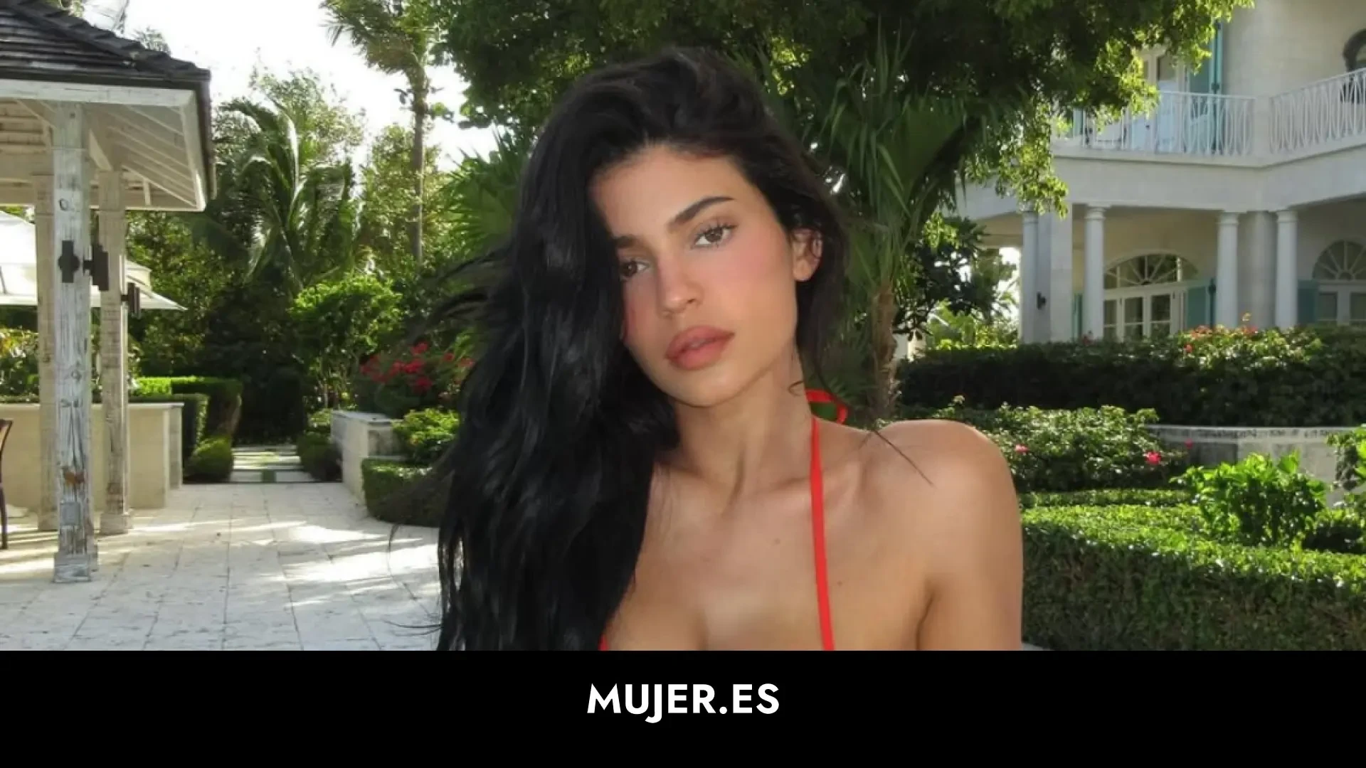 Kylie Jenner se vuelve viral llevando un estilismo de firma española