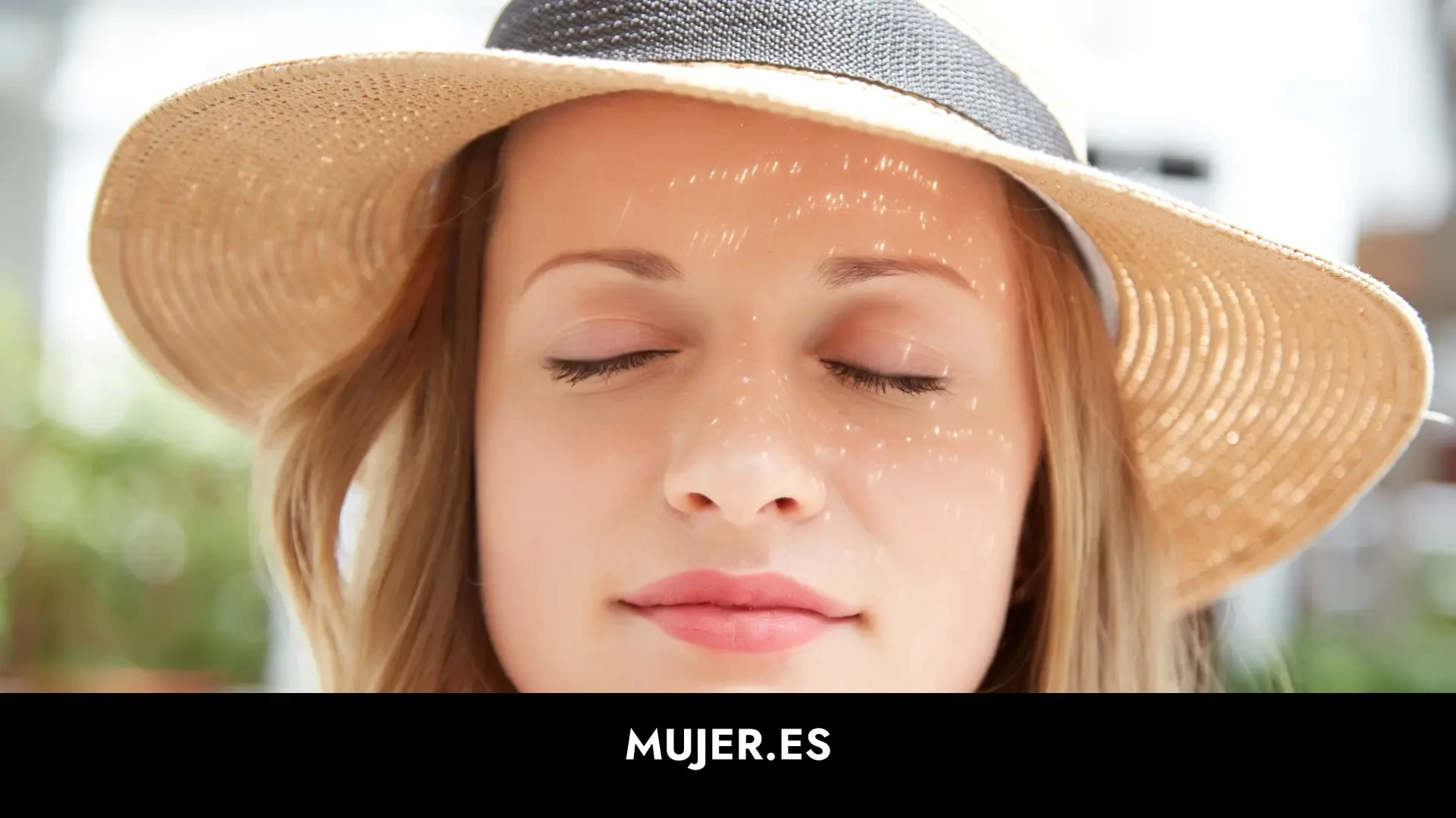 Del 'stick' a los 'cushion': los mejores protectores solares de bolsillo desde 11 euros 