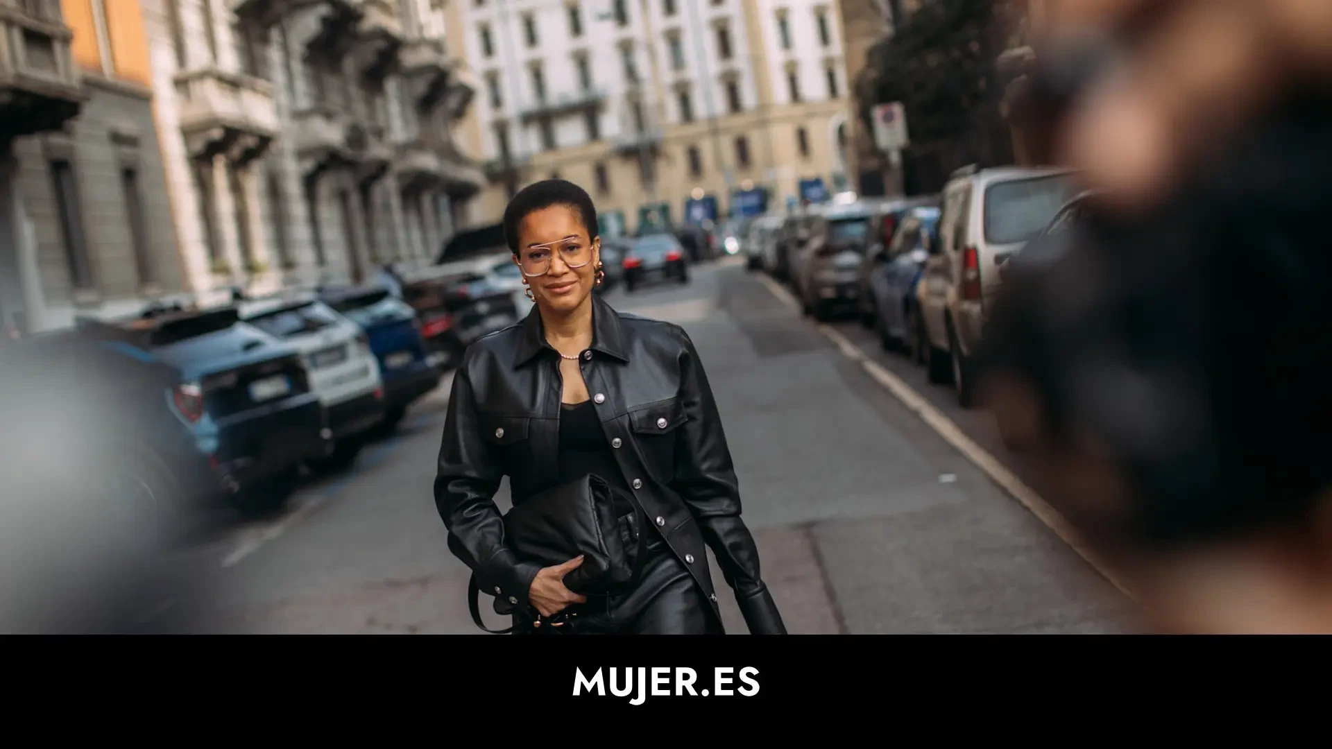 Adiós al jersey de entretiempo: 10 sobrecamisas combinables para primavera