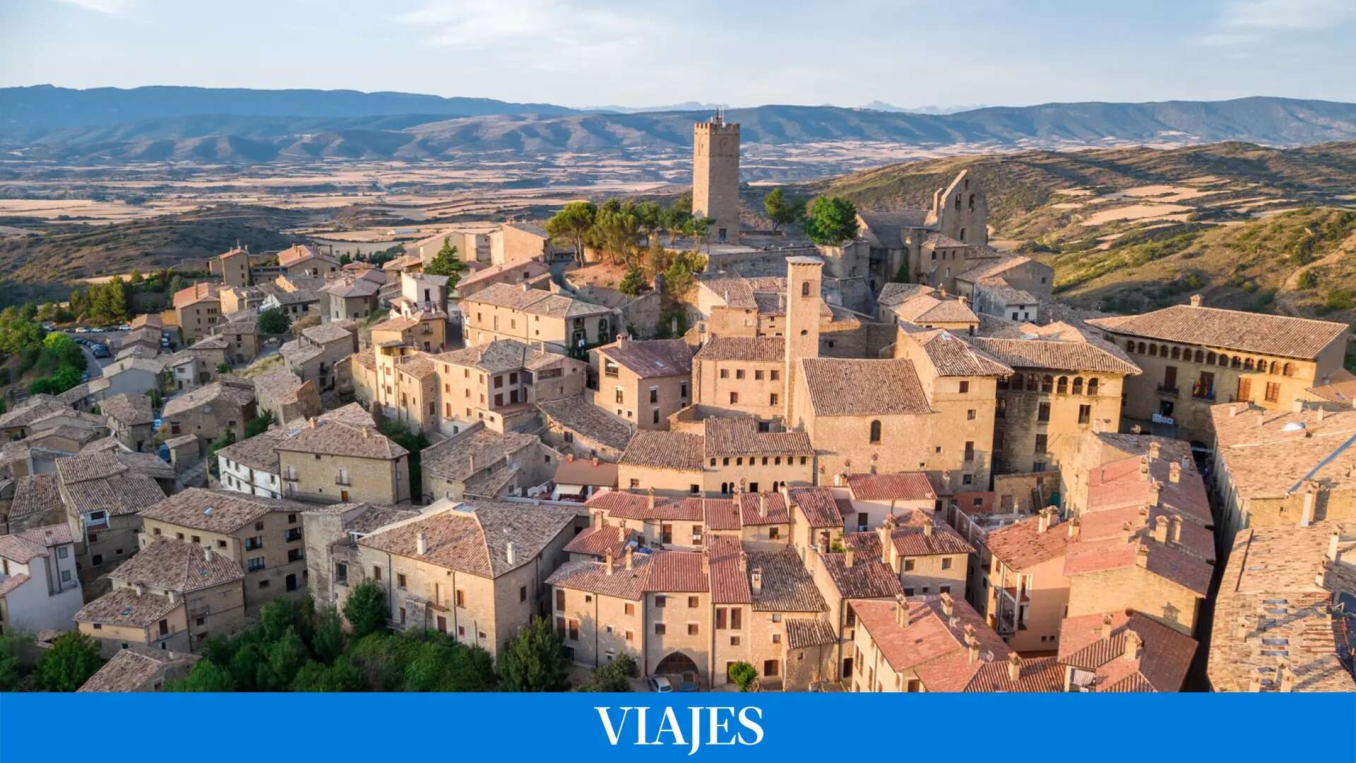 Uno de los pueblos más bonitos de España está en Navarra: un santuario-fortaleza, calles laberínticas y casas de piedra