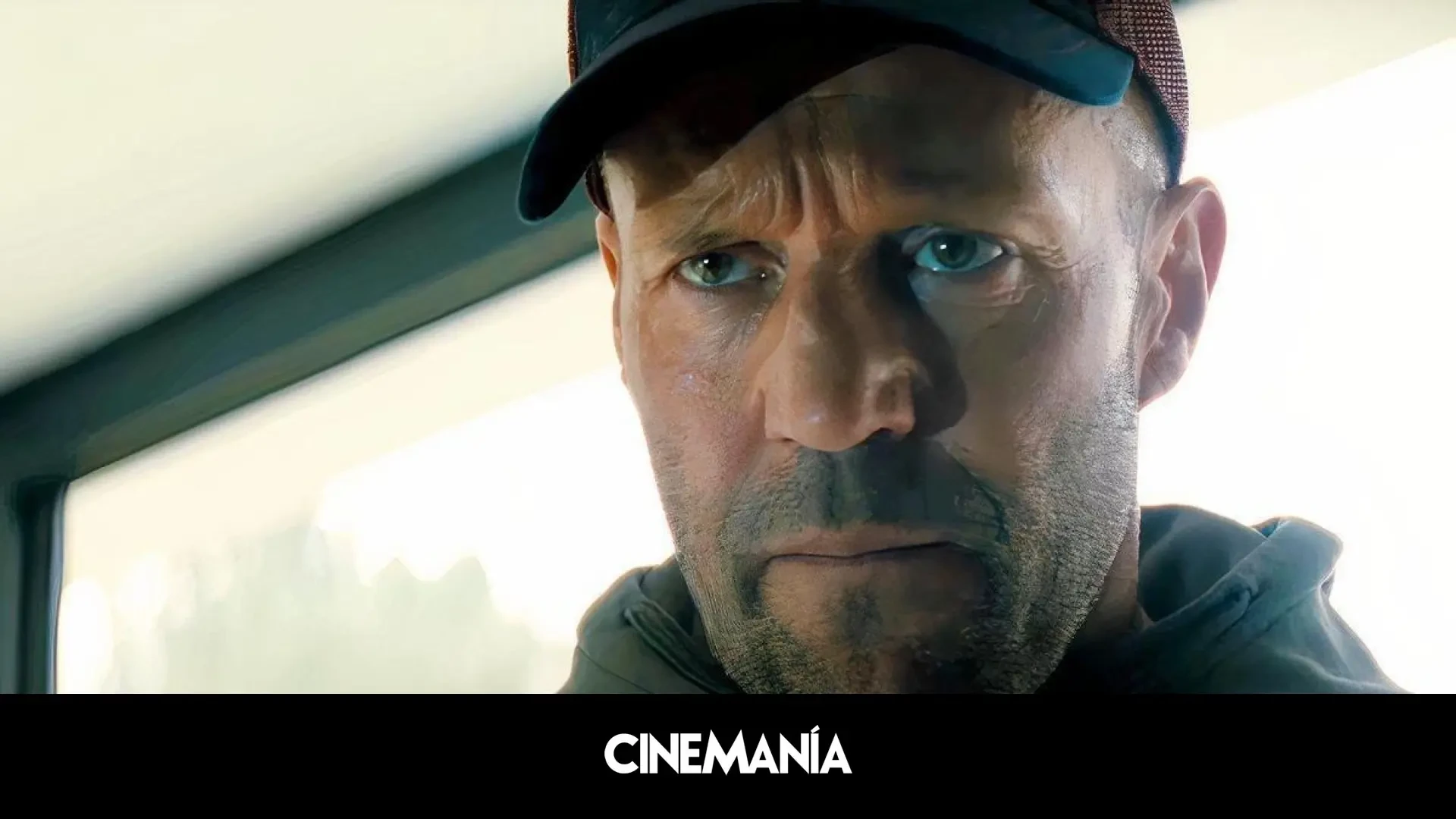 Jason Statham con Stallone y el director de 'Beekeeper: El protector': el resultado es número 1 en Prime Video