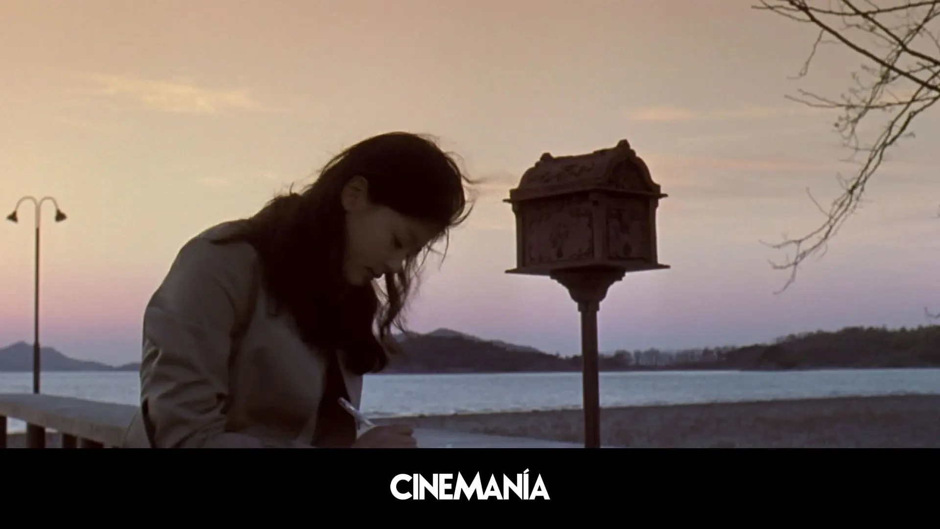 La película con la estrella de 'El juego del calamar' que inspiró este romance de Keanu Reeves y Sandra Bullock