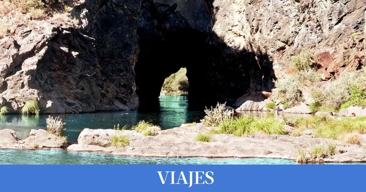 El túnel que excavaron los romanos en la montaña y ahora es uno de los paisajes más curiosos de Lugo