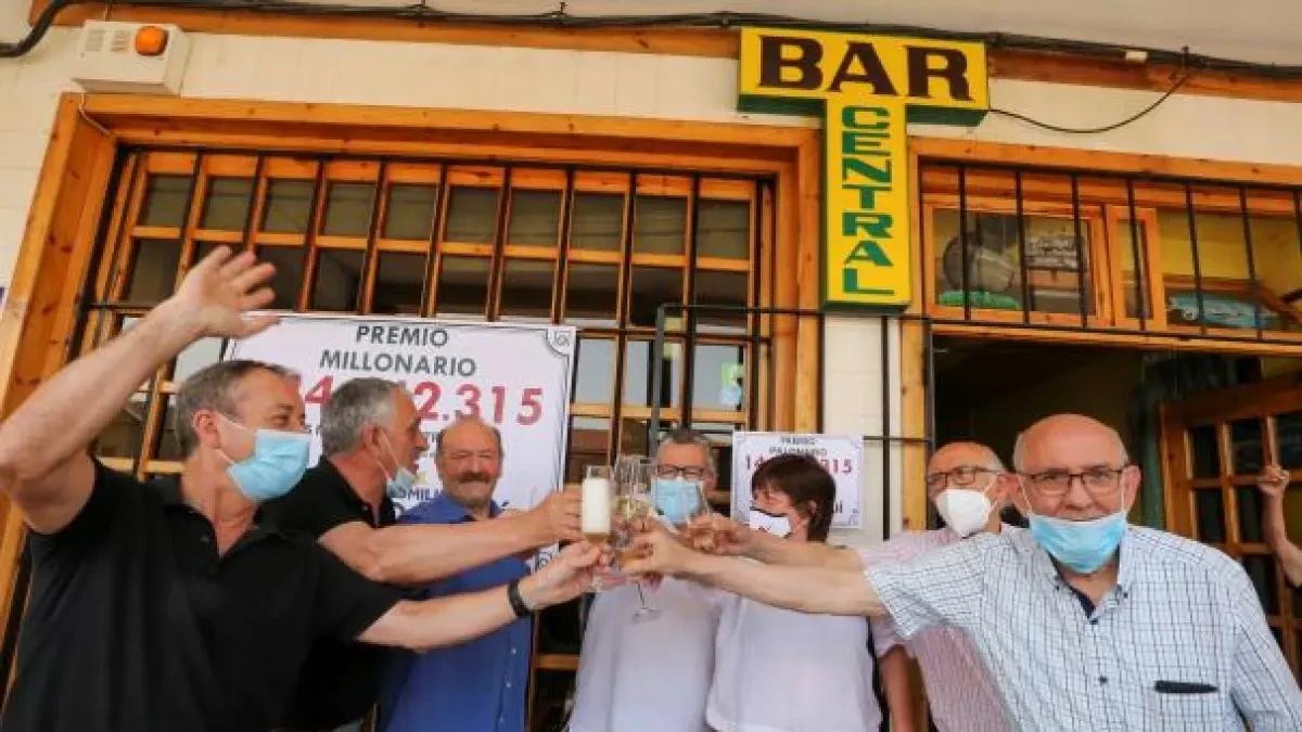 El truco matemático que eleva la posibilidad de ganar en el sorteo de Euromillones