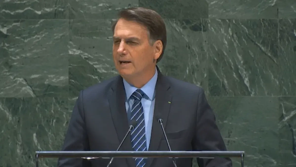 Bolsonaro critica a sectores que hablan de una segunda ola del virus y exige a sus ciudadanos que 