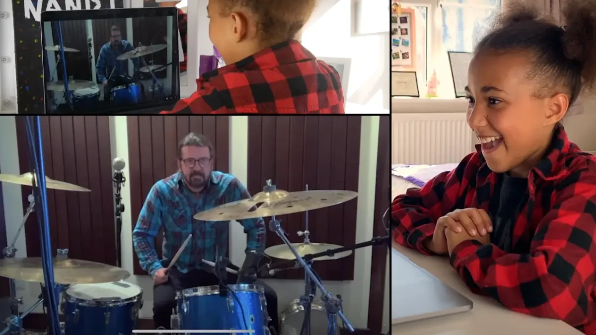 El batería de Nirvana compone una canción para la niña que se hizo viral tocando uno de sus temas