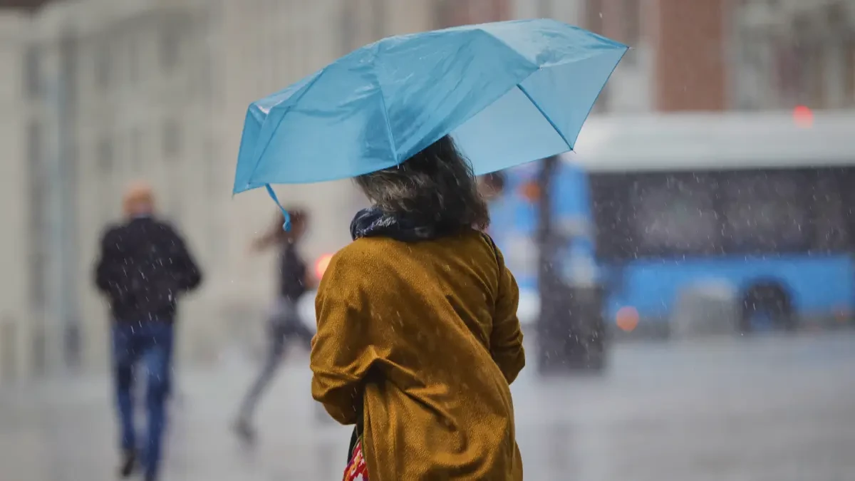 La lluvia regresa a la Península y 'Theta' pone en alerta a Canarias