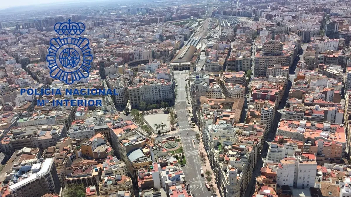 Detingut un home a València per intentar cremar una tenda de campanya on dormia una parella en el carrer