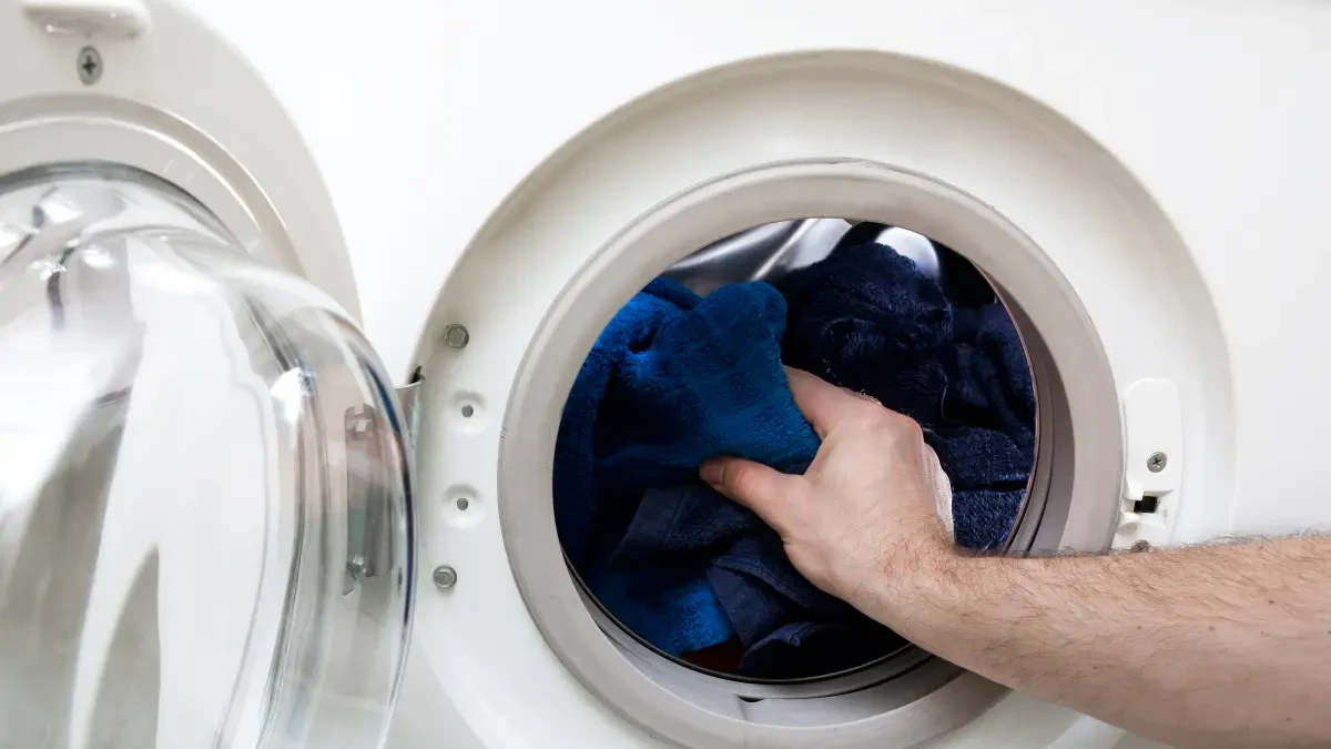 Cómo secar la ropa en invierno para que no acabe oliendo a humedad