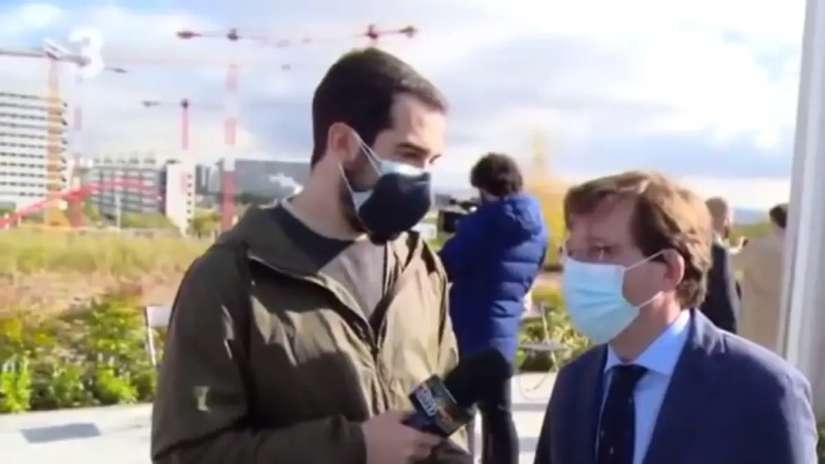 Almeida responde a un reportero de TV3 que critica la sanidad madrileña: 
