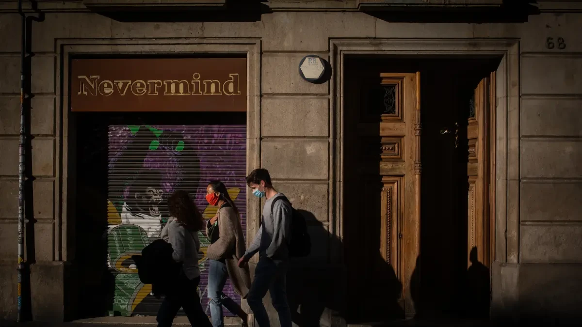 Nuevas restricciones en Cataluña por el coronavirus: ¿qué se puede hacer y qué no?