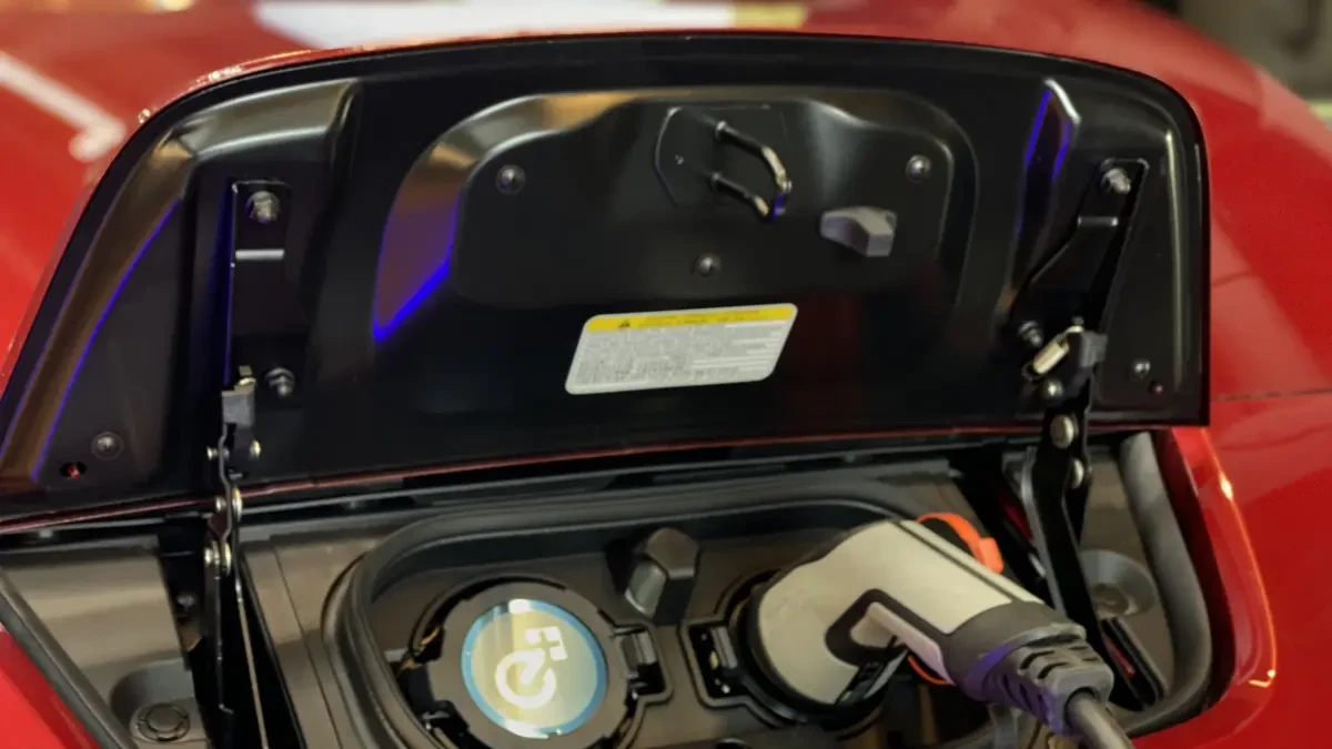 Los coches eléctricos deberán tener un espacio propio en los talleres mecánicos