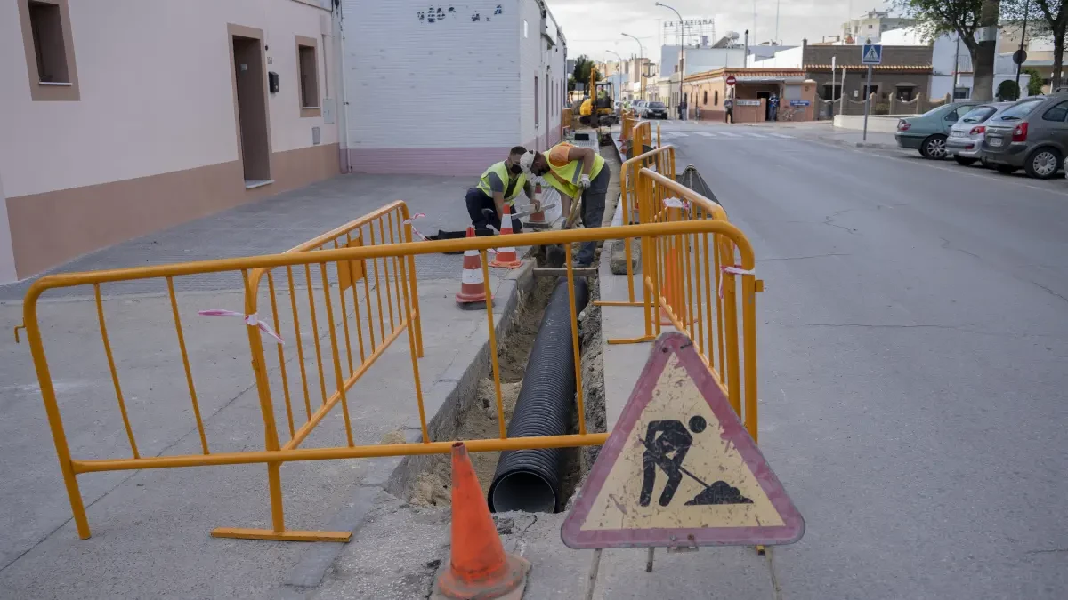 San Fernando inicia obras para instalar una nueva red de pluviales en la calle San Onofre