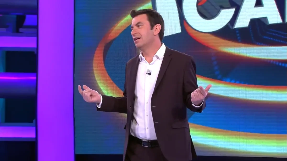 Arturo Valls sufre un incidente en una farmacia: 