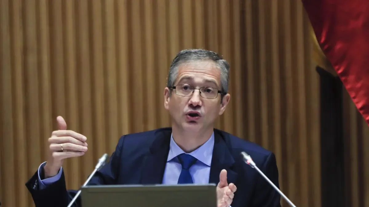 El Banco de España avisa de los riesgos si se 'cronifican' los ERTE: perderían 