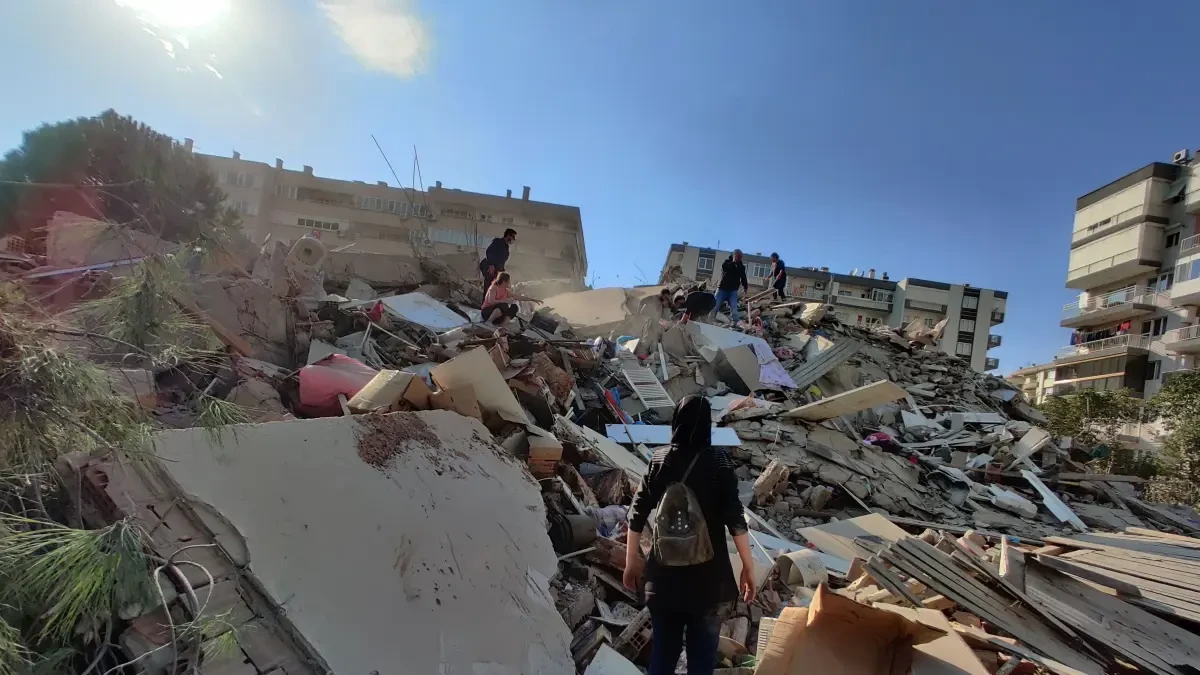 DIRECTO: Al menos 4 muertos y 120 heridos en el terremoto de Turquía