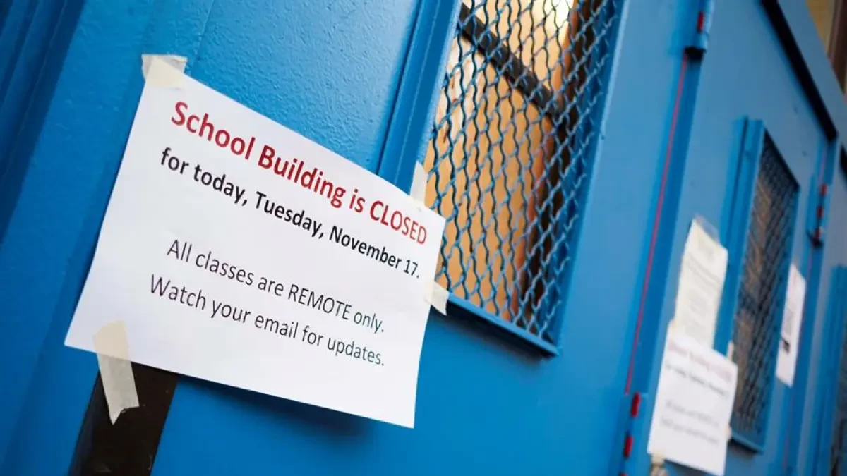 Nueva York cerrará este jueves todas las escuelas públicas por el aumento de casos de COVID-19