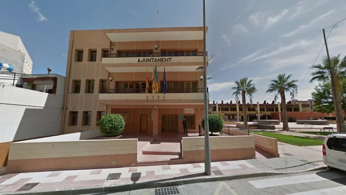 El Campello guarda este sábado un minuto de silencio por la muerte de la joven apuñalada en el municipio