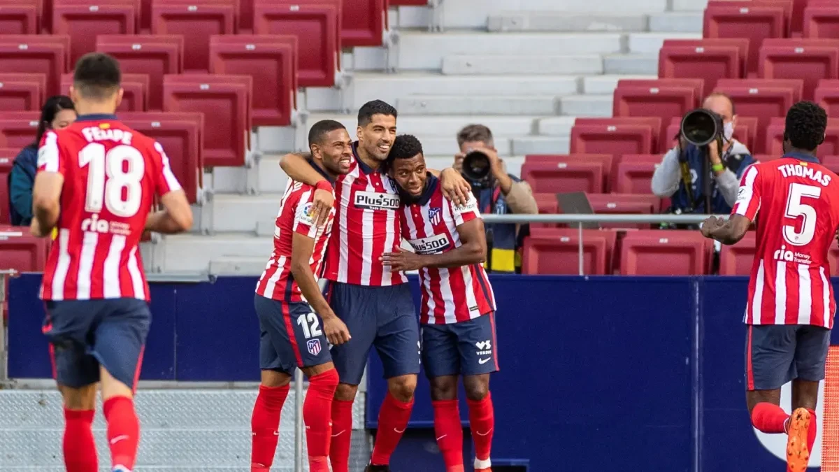 El debut soñado de Luis Suárez con el Atlético de Madrid: doblete en 20 minutos en el 6-1 al Granada