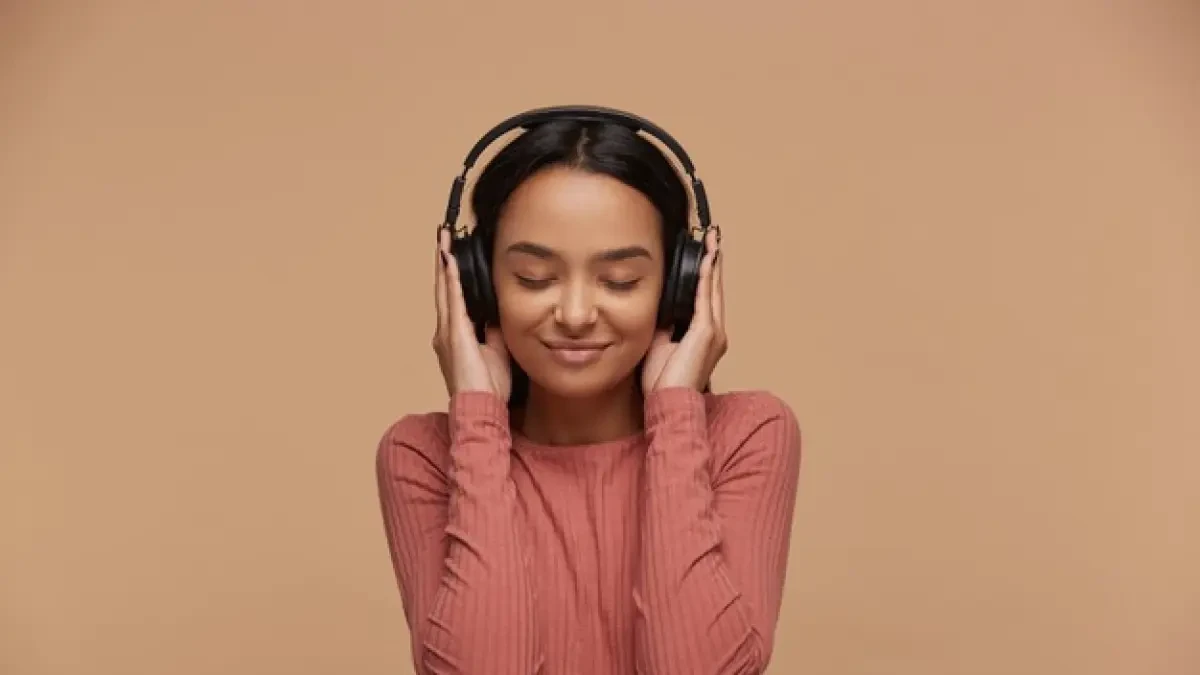 Hasta 60 horas de autonomía, así son los auriculares 'bluetooth' y de diadema que hoy cuestan por 24 euros