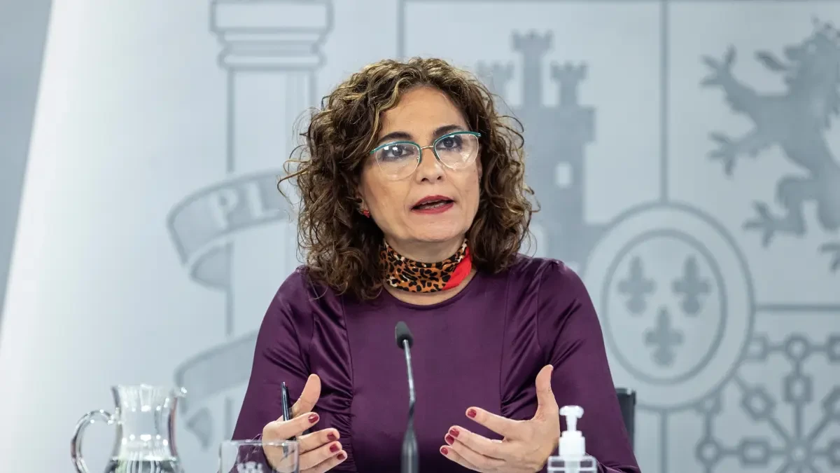 Directo | Rueda de prensa posterior al Consejo de Ministros donde se aprueba la bajada del IVA de las mascarillas